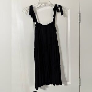Le Lis Black Flowy Dress